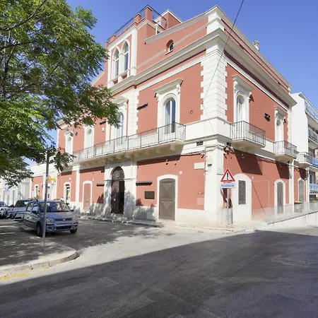 Palazzo Della Torre 201- Modern Historic * Bari