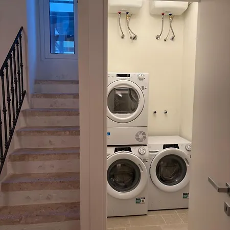 Palazzo Della Torre 201- Modern Historic Apartament Bari