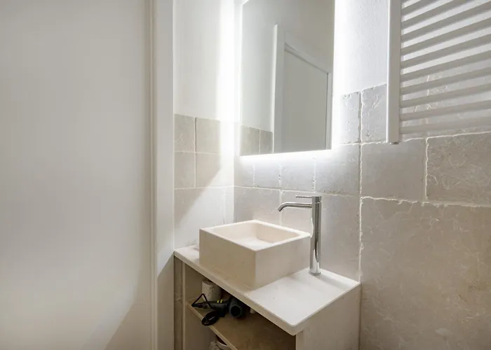 Palazzo Della Torre 201- Modern Historic Apartamento Bari