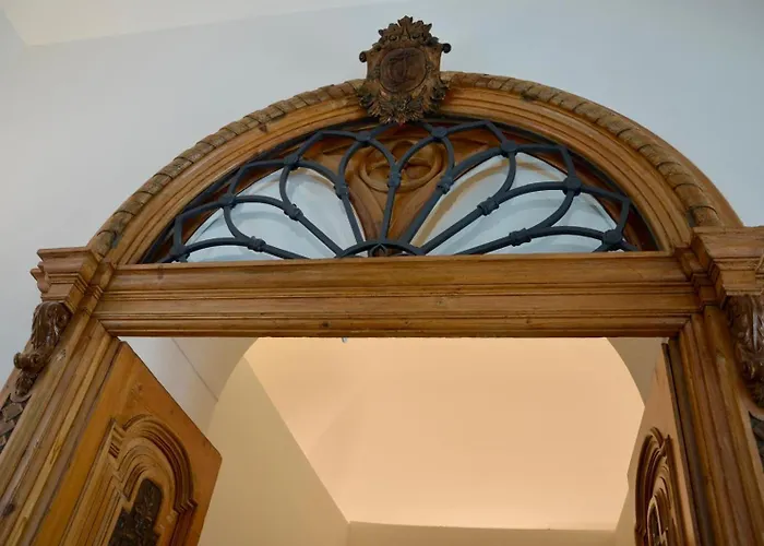 Palazzo Della Torre 201- Modern Historic *