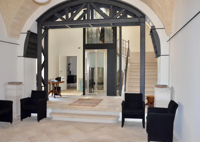 Palazzo Della Torre 201- Modern Historic *