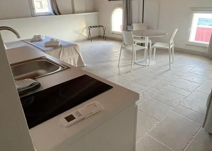 Palazzo Della Torre 201- Modern Historic Apartamento Bari