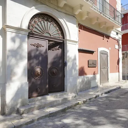 Appartamento Palazzo Della Torre 201– Modern Historic *