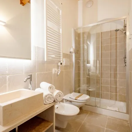 Appartement Palazzo Della Torre 201- Modern Historic *